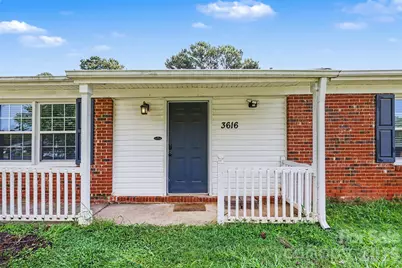 3616 Fagan Way, Charlotte, NC 28216 - Photo 2