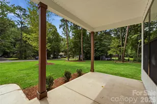 14133 Woodhurst Ln, Mint Hill, NC 28227 - Photo 2