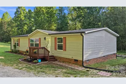 4782 29th Street Drive NE, Hickory, NC 28601 - Photo 1