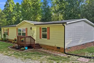 4782 29th St Dr NE, Hickory, NC 28601 - Photo 1
