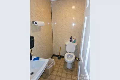 6 Roosevelt Street N, York, SC 29745 - Photo 24