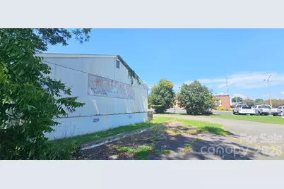 6 Roosevelt Street N, York, SC 29745 - Photo 12