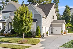 331 Sweet Woodruff Ln, Fort Mill, SC 29715 - Photo 2