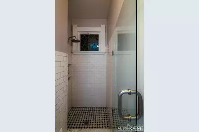 404 W 8th Street, Charlotte, NC 28202 - Photo 10