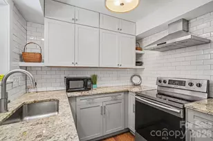415 W 7th St, Charlotte, NC 28202 - Photo 14
