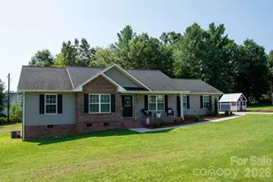 2422 23rd St Dr NE, Hickory, NC 28601 - Photo 1