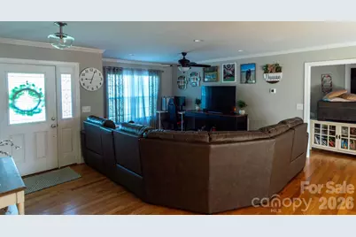 2422 23rd Street Drive NE, Hickory, NC 28601 - Photo 10