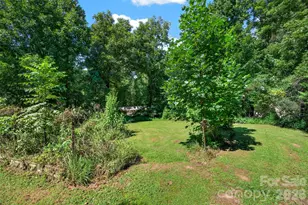 21 Maple Ave, Candler, NC 28715 - Photo 2