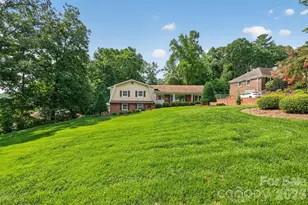 1053 20th Ave NW, Hickory, NC 28601 - Photo 2