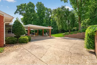 1053 20th Avenue NW, Hickory, NC 28601 - Photo 4