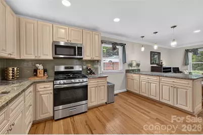 1053 20th Avenue NW, Hickory, NC 28601 - Photo 26