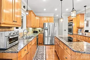 3911 Acacia Road N, York, SC 29745 - Photo 6