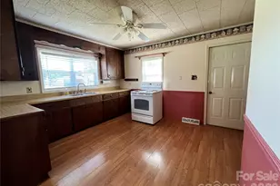443 Smith St, Albemarle, NC 28001 - Photo 12