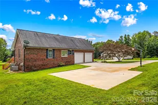 209 Seven Springs Loop, Statesville, NC 28625 - Photo 44
