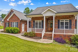 209 Seven Springs Loop, Statesville, NC 28625 - Photo 2