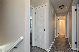 8069 Regent Park Ln, Charlotte, NC 28210 - Photo 16