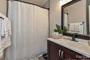 8069 Regent Park Ln, Charlotte, NC 28210 - Photo 22