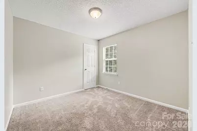 302 Touch Me Not Lane, Charlotte, NC 28216 - Photo 10