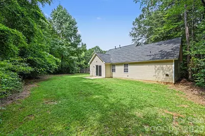 302 Touch Me Not Lane, Charlotte, NC 28216 - Photo 16