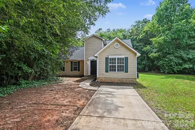 302 Touch Me Not Lane, Charlotte, NC 28216 - Photo 2