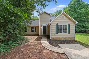 302 Touch Me not Ln, Charlotte, NC 28216 - Photo 1