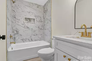 2721 Watson Dr, Charlotte, NC 28208 - Photo 16