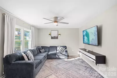 624 Dundeen Drive, Gastonia, NC 28052 - Photo 2
