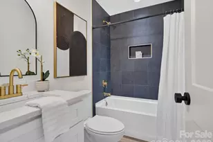2725 Watson Dr, Charlotte, NC 28208 - Photo 32