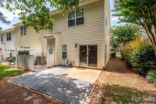 15583 Stronvar House Ln, Charlotte, NC 28277 - Photo 34