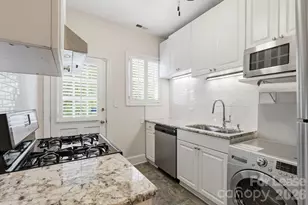 2112 Crescent Ave, Charlotte, NC 28207 - Photo 14