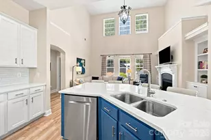 8025 Cottsbrooke Dr, Huntersville, NC 28078 - Photo 10