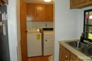 162 5th Ave, New London, NC 28127 - Photo 12