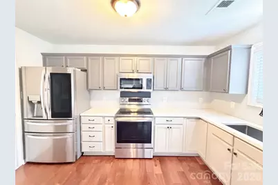 2000 Sunlight Path Drive, Monroe, NC 28110 - Photo 2