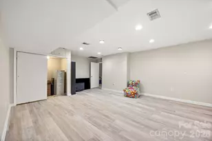 4060 Point Clear Dr, Tega Cay, SC 29708 - Photo 22