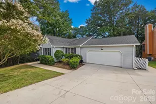 4060 Point Clear Dr, Tega Cay, SC 29708 - Photo 1