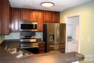 6321 Park Creek Dr, Charlotte, NC 28262 - Photo 16