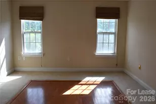 6321 Park Creek Dr, Charlotte, NC 28262 - Photo 4