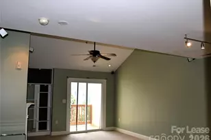 6321 Park Creek Dr, Charlotte, NC 28262 - Photo 2