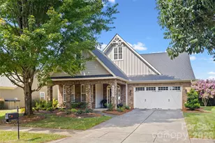 8632 Sequoia Grove Ln, Charlotte, NC 28214 - Photo 2
