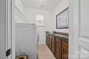8632 Sequoia Grove Ln, Charlotte, NC 28214 - Photo 20
