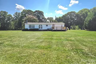 3449 Yount Rd, Newton, NC 28658 - Photo 2