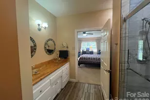 150 Holly Springs Rd, Hendersonville, NC 28729 - Photo 16