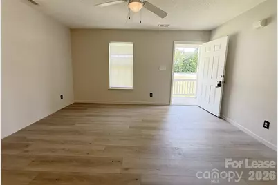 527 E Carpenter Street, Dallas, NC 28034 - Photo 8