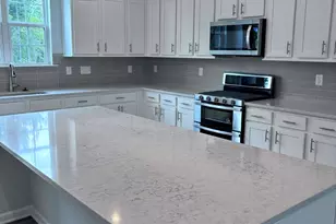 4310 Reed Crk Dr, Sherrills Ford, NC 28673 - Photo 1