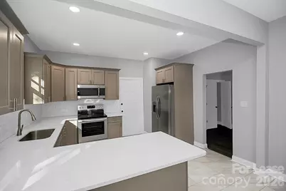 701 S York Street #B, Gastonia, NC 28052 - Photo 6