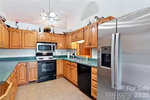 108 Shenandoah Dr, Burnsville, NC 28714 - Photo 12