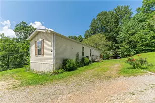 124 Sayles Town Pl, Fairview, NC 28730 - Photo 6
