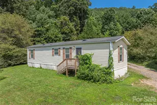124 Sayles Town Pl, Fairview, NC 28730 - Photo 2