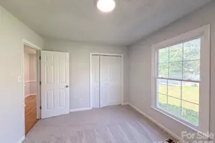4202 Wrentree Dr, Dallas, NC 28034 - Photo 4