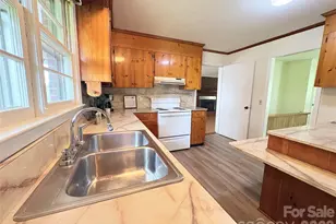 30 Cypress Rd, Marion, NC 28752 - Photo 10